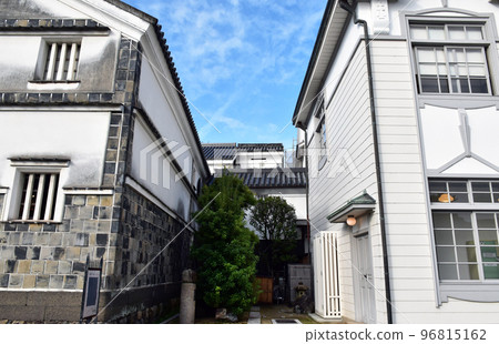 晴朗的秋天天氣的倉敷美觀地區 96815162