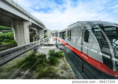 沖繩縣那霸市的沖繩城市單軌電車始發站手田子浦西站 96817204