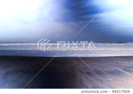 Big wave sandy beach (daytime) 96817808