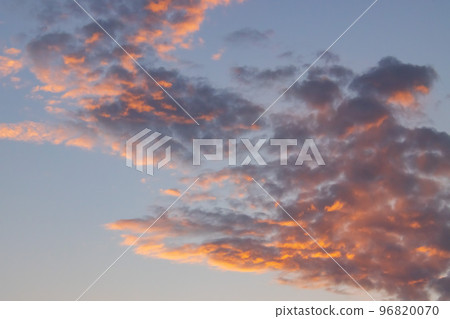 Dusk cloud Dusk cloud 96820070