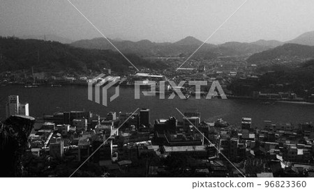 明治、大正、昭和初期的街道照片 96823360