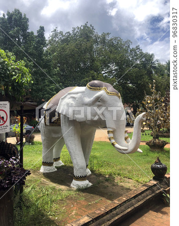 White Elephant Statue White Elephant Statue 96830317