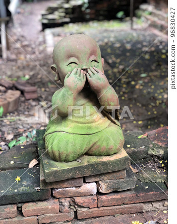 Spell Nothing Monk Statue 96830427