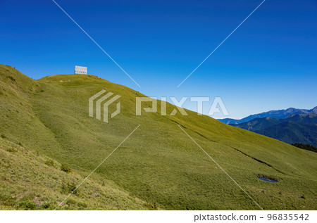 Sunny landscape of the Hehuanshan mountain Sunny landscape of the Hehuanshan mountain 96835542