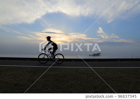 Shining Tsukuba Kasumigaura Ring Ring Road in the morning 96837345