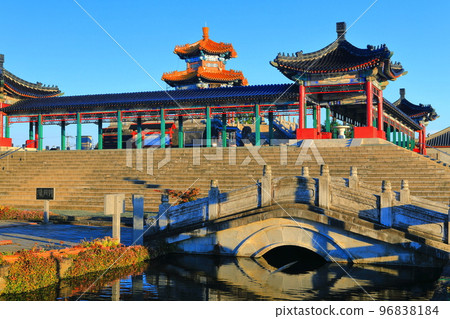 [Kumamoto Prefecture] Shisui Confucius Park in sunny weather (Suseitei Rokkakutei) 96838184