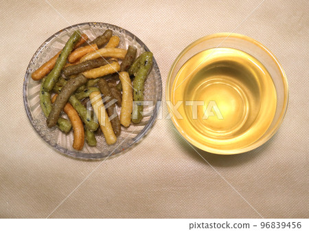 大麥茶和蔬菜木瓜 大麥茶和蔬菜木瓜 96839456