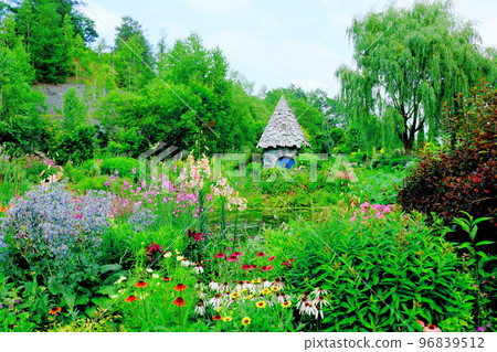 Hokkaido Travelogue Ueno Farm in July Afternoon Garden Hokkaido Garden Road 96839512