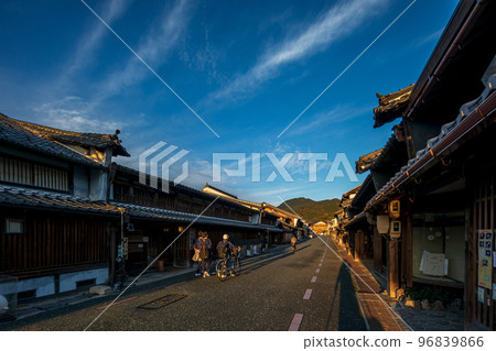 "Udatsu rise" townscape where the sun sets (Mino City, Gifu Prefecture) "Udatsu rise" townscape where the sun sets (Mino City, Gifu Prefecture) 96839866
