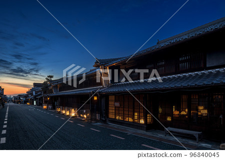 "Udatsu streetscape" at sunset (Mino City, Gifu Prefecture) "Udatsu streetscape" at sunset (Mino City, Gifu Prefecture) 96840045