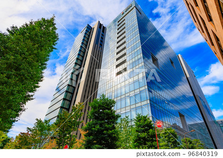 Cityscape of Kanda Surugadai, Chiyoda Ward, Tokyo Nihon University Faculty of Science and Technology Building No. 5 96840319