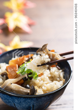Mushrooms rice cooked 96840408