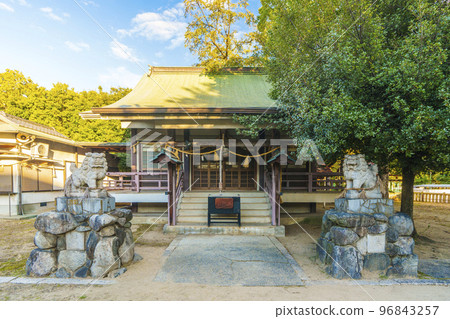 Naniwa Shrine Main Hall (Naniwa Nishi, Naniwa Ward, Osaka City, Osaka Prefecture) 96843257