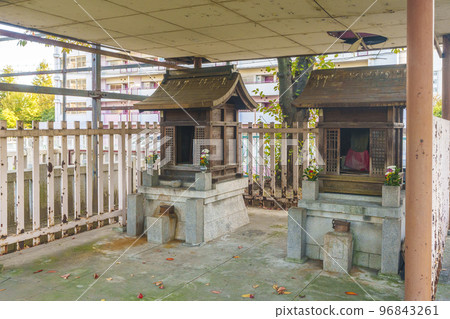 Naniwa Shrine Pagoda for Muenbutsu(大阪府大阪市浪速區浪速西) Naniwa Shrine Pagoda for Muenbutsu(大阪府大阪市浪速區浪速西) 96843261