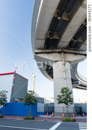 Ise Wangan Expressway Legoland Japan Tower Morning view Nagoya City, Aichi Prefecture 96844271