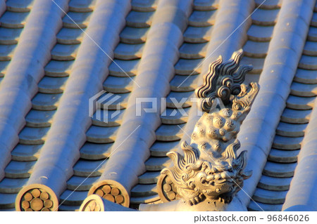 Toyonaka Kokokuji Roof Tile Amulet Toyonaka Kokokuji Roof Tile Amulet 96846026