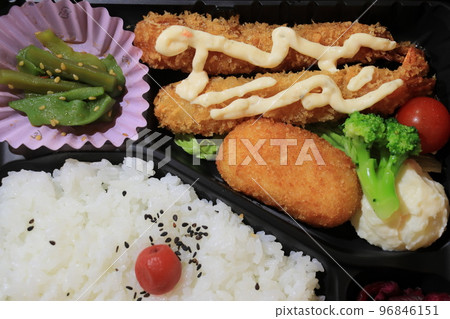 Lunch box of the day Lunch box of the day 96846151