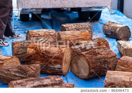 logs for wood stove 96846473