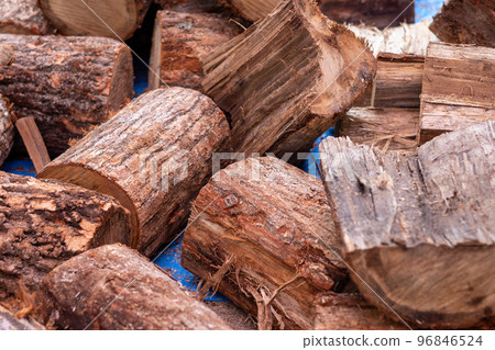 logs for wood stove 96846524
