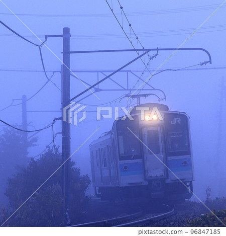 Early morning Oito Line wrapped in fog 96847185