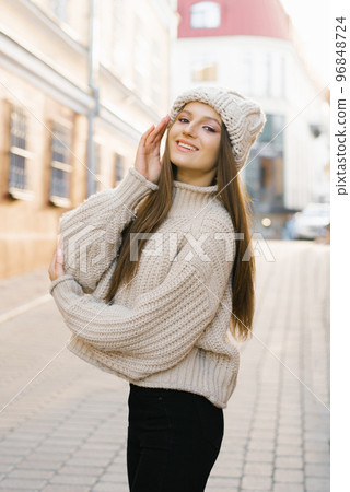 Autumn portrait 96848724