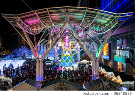 Fukuoka Christmas Market in front of Hakata Station 96848886