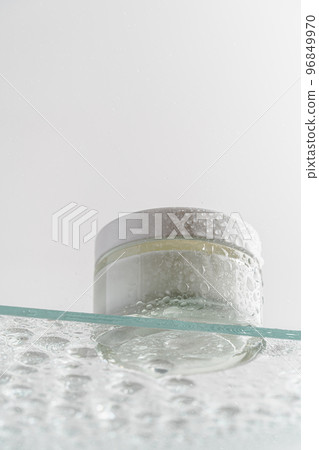 Glass tube of cosmetic 96849970