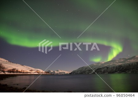 一起去看極光吧 新冠之後去旅行吧 去北歐 月圓之夜 96850464
