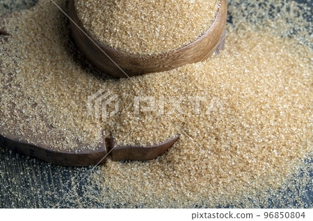 Brown crystalline sugar from cane Brown crystalline sugar from cane 96850804