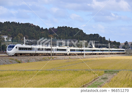北陸本線 Daishoji-Ushinotani JR West 681 series V12-W31 formation (Kyoto) Thunderbird 96851270