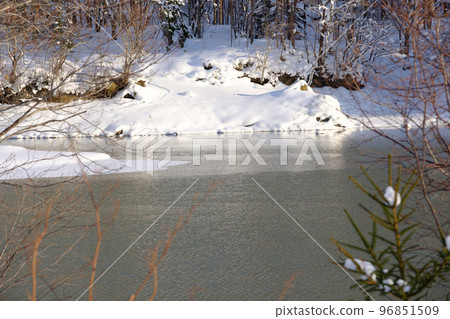 Yubari River in winter 96851509