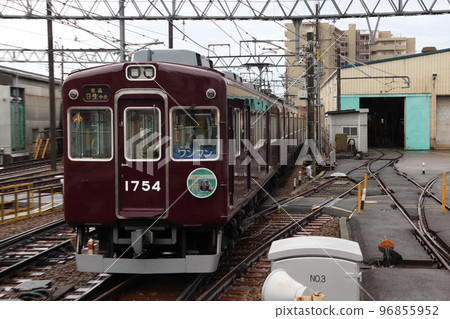[NS] Nose Electric Railway Series 1700 (retired in 2022) 96855952