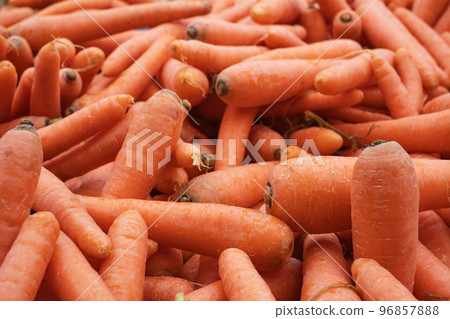 Organic carrots at a local farmers' market in Fethiye, Turkeye Organic carrots at a local farmers' market in Fethiye, Turkeye 96857888