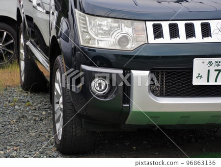 汽車形像三菱得利卡D:5前罩 96863136