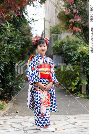 日本頭髮好看的7歲女孩七五桑 96864604