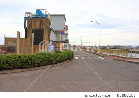 City road of Niigata Oseki 96865195