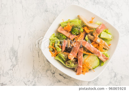 grilled pork vegetable salad 96865928