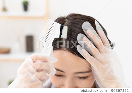 hair color women 96867351
