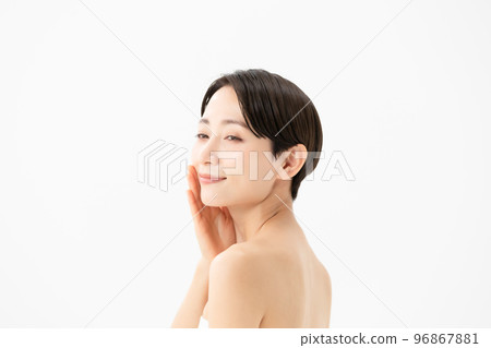 皮膚護理婦女白色背景 96867881