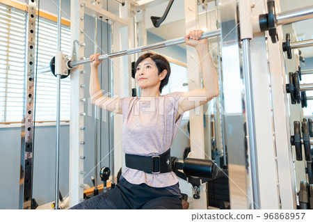私人健身房 中年婦女 96868957