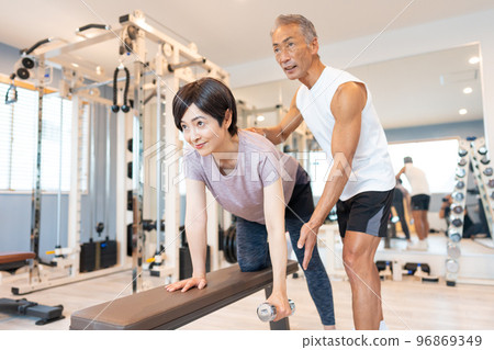 私人健身房 中年婦女 96869349