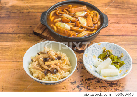Mushroom cooked rice Mushroom cooked rice 96869446