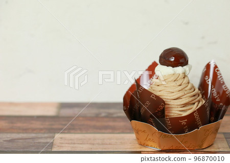 Cake Mont Blanc Cake Mont Blanc 96870010