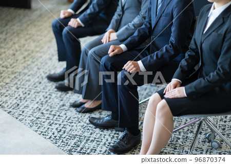 Interview, job hunting, university student 96870374