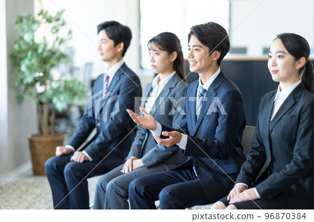 Interview, job hunting, university student 96870384