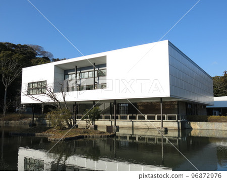 Kamakura Bunkakan Tsuruoka Museum 96872976