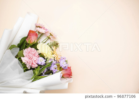 Bouquet and copy space 96877106