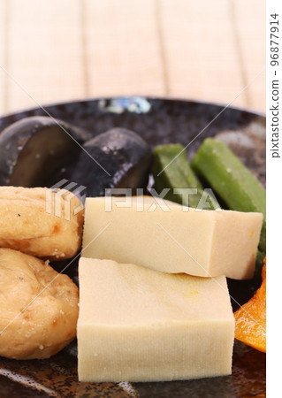 清蒸高野豆腐 Ganmodoki 香菇 秋葵 南瓜 清蒸高野豆腐 Ganmodoki 香菇 秋葵 南瓜 96877914