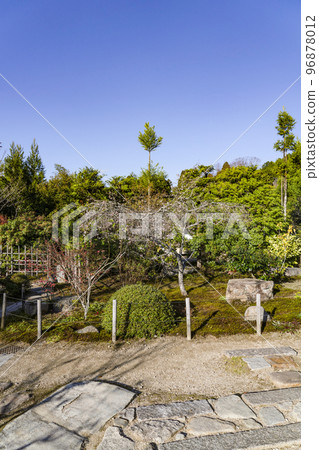 Uoyama Ohara-ji Temple in late autumn, Jikko-in Temple Former Rikaku-in Garden Uoyama Ohara-ji Temple in late autumn, Jikko-in Temple Former Rikaku-in Garden 96878012