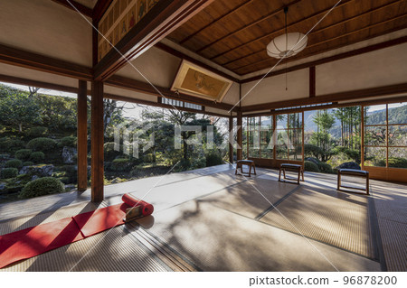 Uoyama Ohara-ji Temple in late autumn, Jikko-in's guest room Uoyama Ohara-ji Temple in late autumn, Jikko-in's guest room 96878200